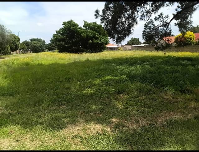 1,126M² VACANT LAND FOR SALE IN KOOKRUS